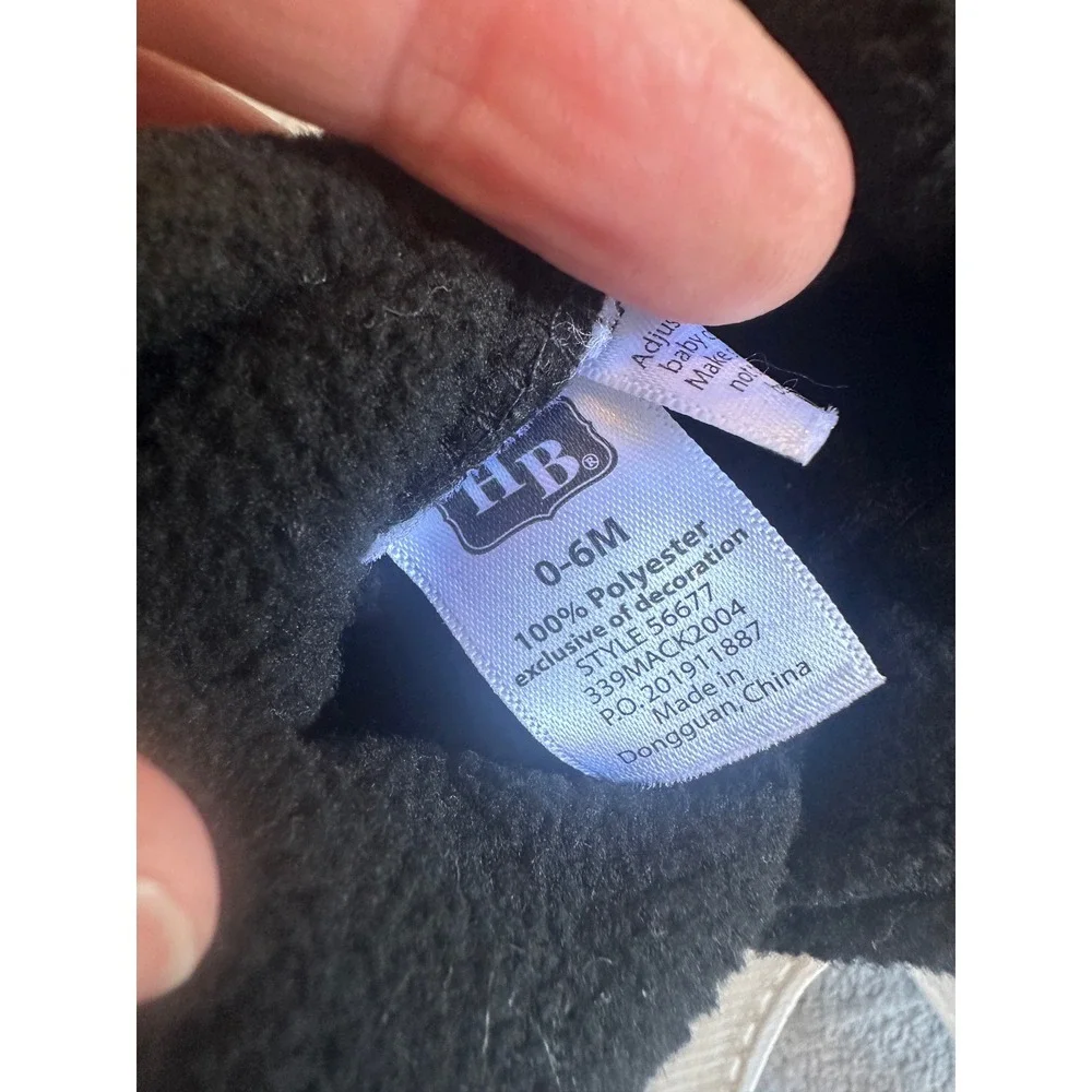 Penguin baby‎ booties, fleece feet wraps